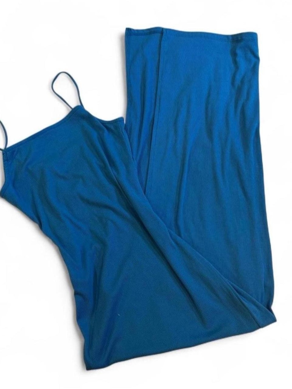 Blue maxi dress with spaghetti straps and open slit leg